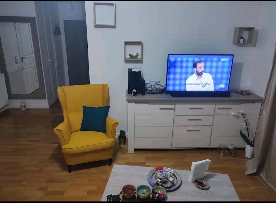 Logement A Cote De L'Aeroport Orly 아티스 몽스 외부 사진