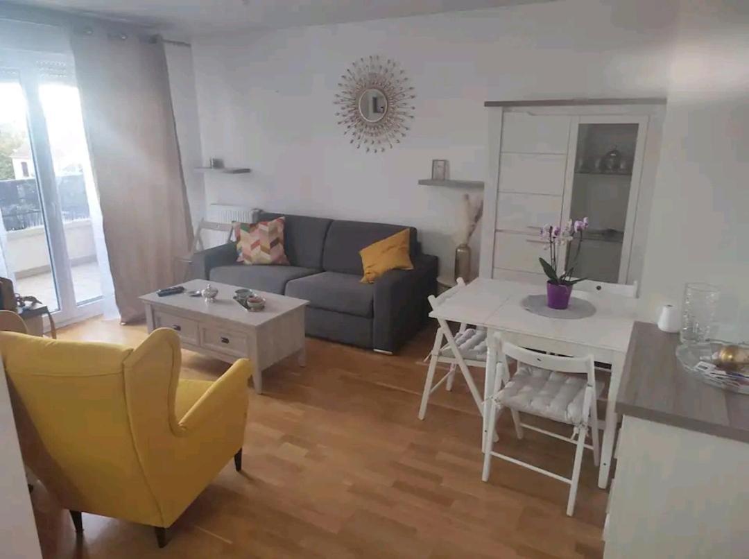 Logement A Cote De L'Aeroport Orly 아티스 몽스 외부 사진